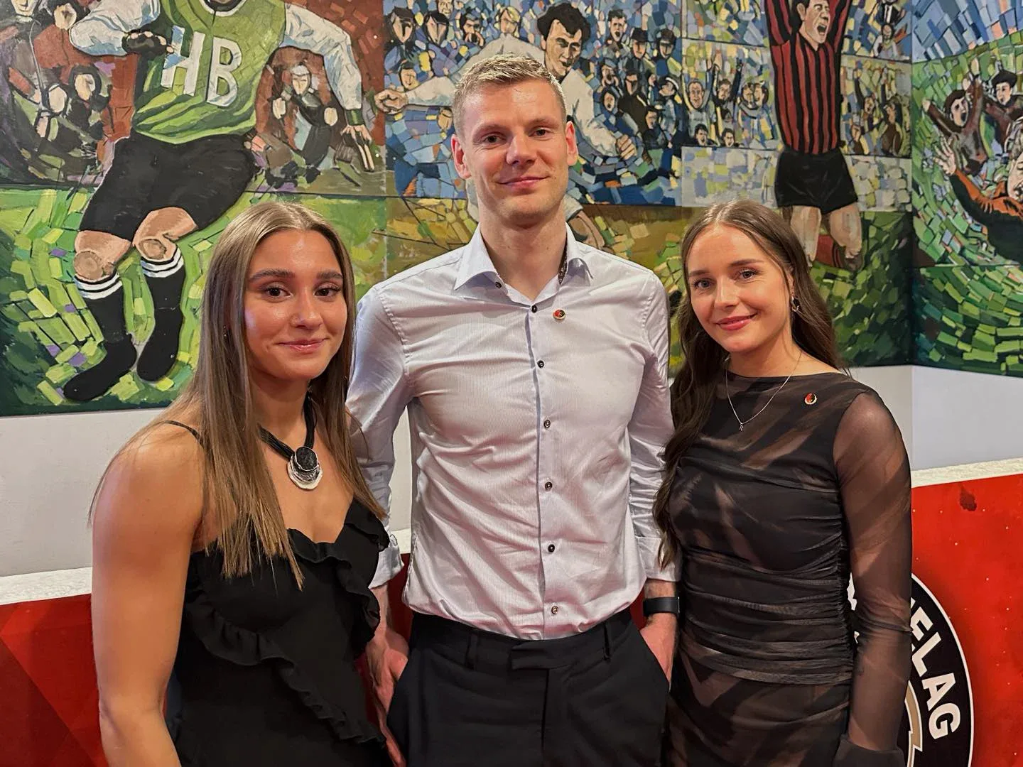 Tríggjar gullnálir