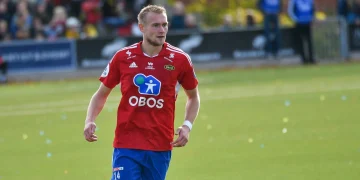 Norskur verjuleikari til HB