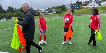 GU13 spæla hálvfinalu leygardagin